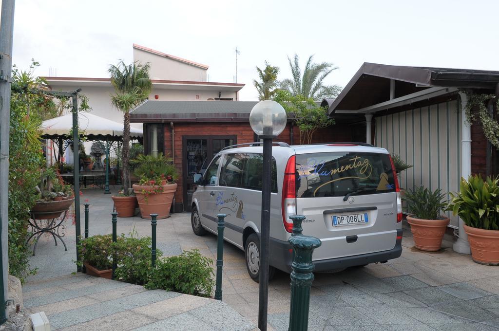 Hotel Blumentag Paola Exteriér fotografie
