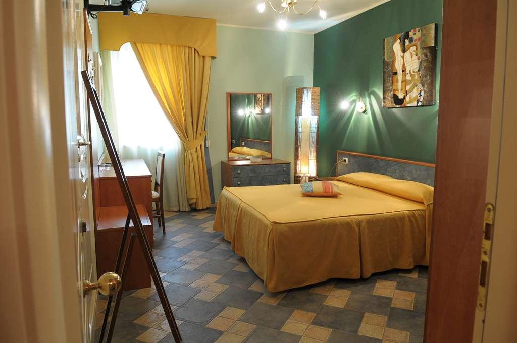 Hotel Blumentag Paola Pokoj fotografie